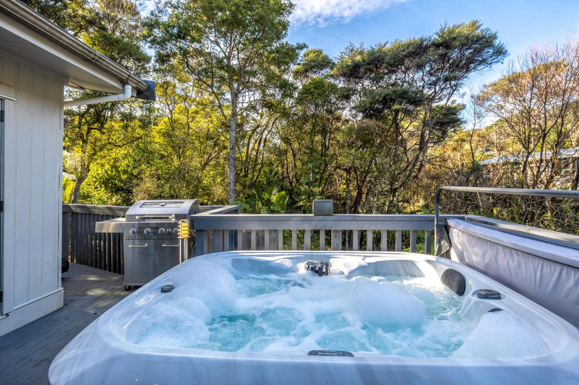 Island Sanctuary - Waiheke Holiday Home Ostend Luaran gambar